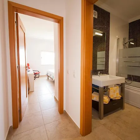 Nice Apartement T1 Διαμέρισμα *